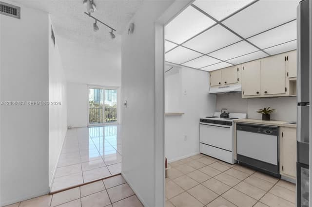 16851 NE 23rd Ave # A516, North Miami Beach FL 33160 - North Miami Beach, FL - Photo 7
