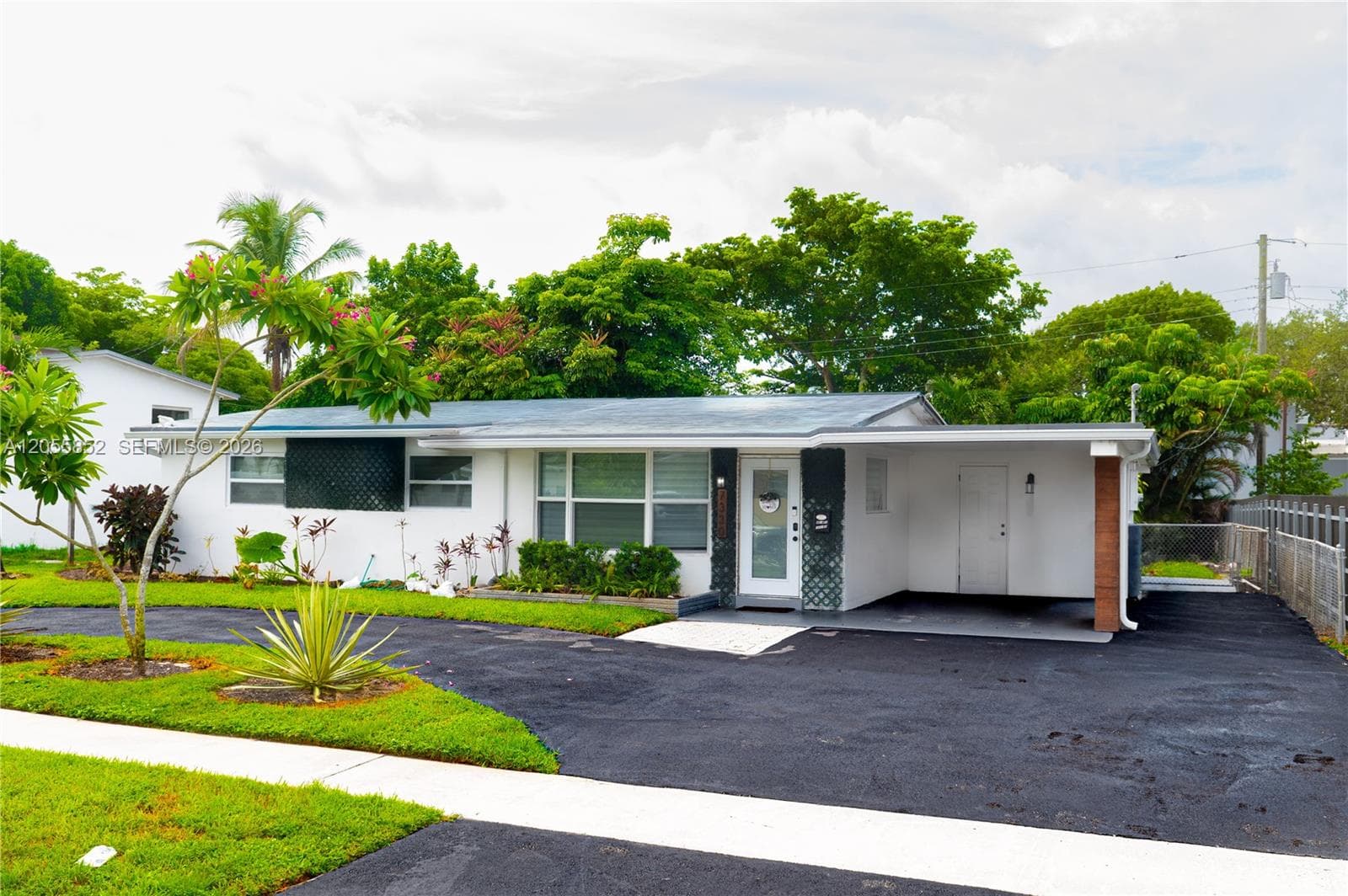 7330 NW 1st Ct, Pembroke Pines FL 33024 - Pembroke Pines, FL - Photo 1