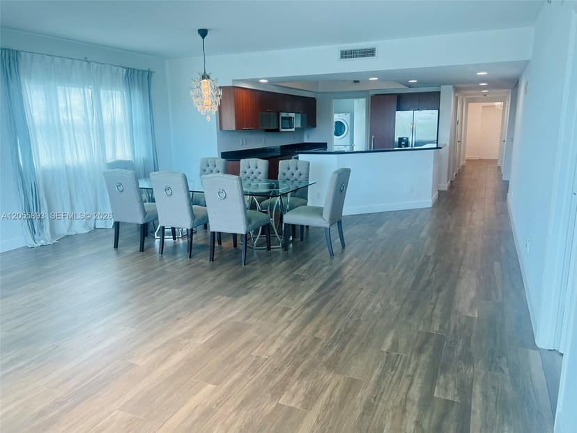 14951 Royal Oaks Ln # 409, North Miami FL 33181