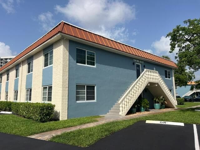 124 NE 19th Court # B102, Wilton Manors FL 33305