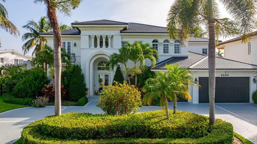 2530 NE 31ST Court, Lighthouse Point FL 33064