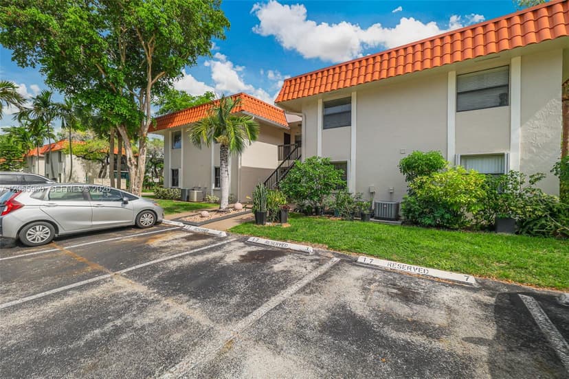 9732 Hammocks Blvd # 17, Miami FL 33196