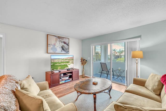 210 Lake Evelyn Drive, West Palm Beach FL 33411 - West Palm Beach, FL - Photo 7