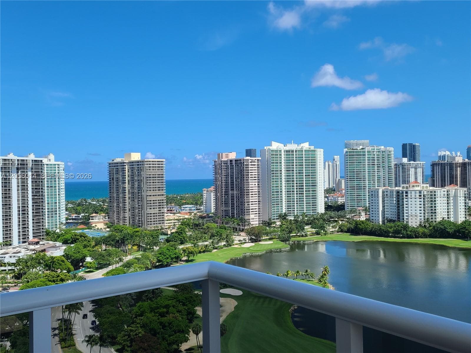 3625 N Country Club Dr # 2408, Aventura FL 33180