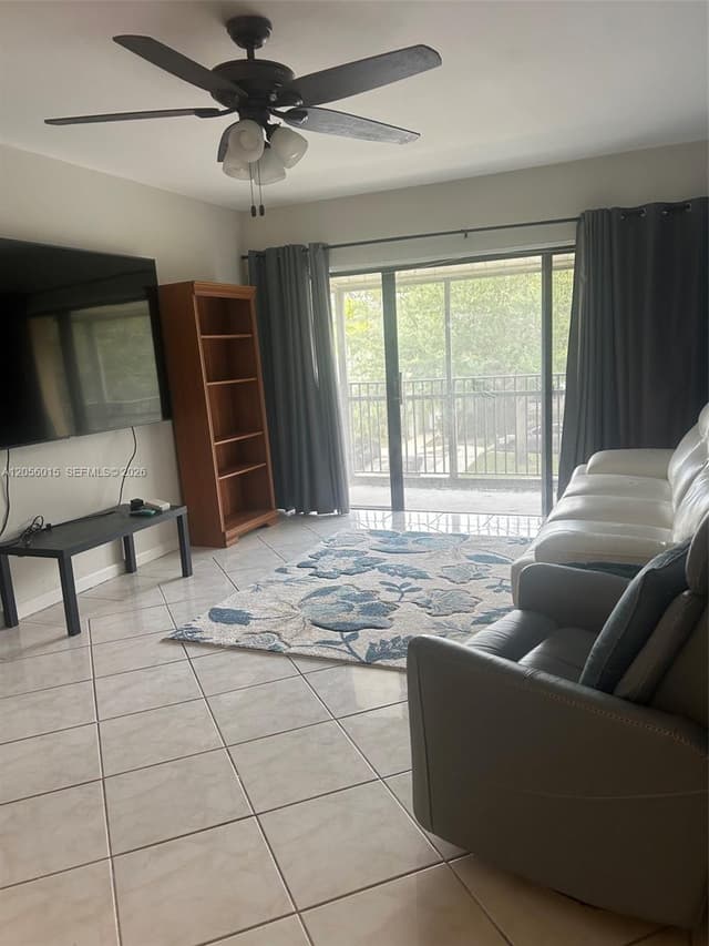 5921 Washington St # 128, Hollywood FL 33023 - Hollywood, FL - Photo 2