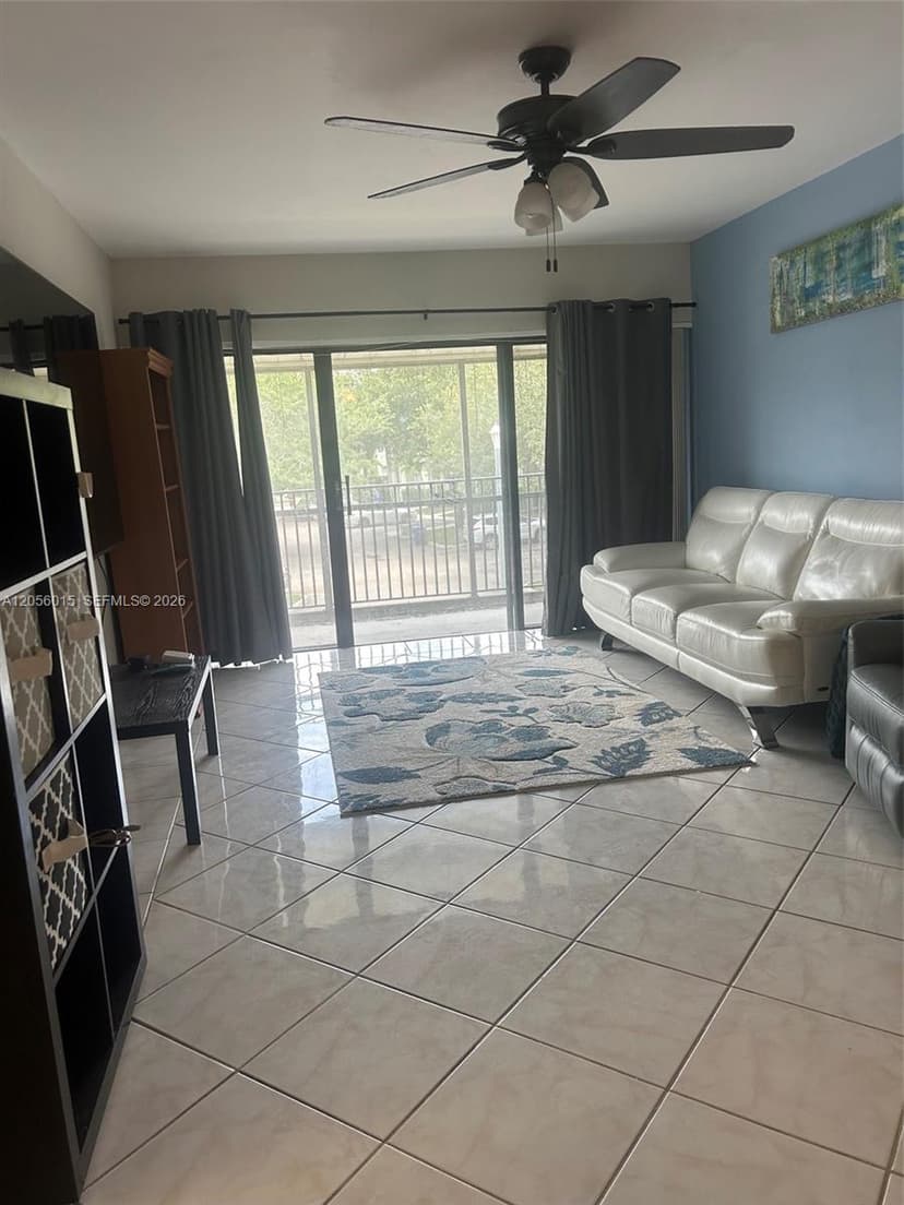 5921 Washington St # 128, Hollywood FL 33023