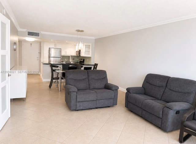 2000 Atlantic Shores Blvd # 316, Hallandale Beach FL 33009 - Hallandale Beach, FL - Photo 3