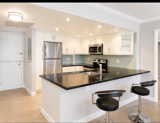 2000 Atlantic Shores Blvd # 316, Hallandale Beach FL 33009 - Hallandale Beach, FL - Photo 4