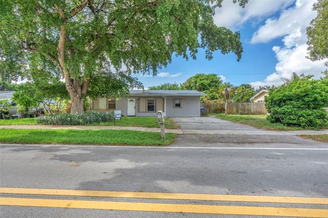 1640 NE 33rd St, Pompano Beach FL 33064 - Pompano Beach, FL - Photo 5