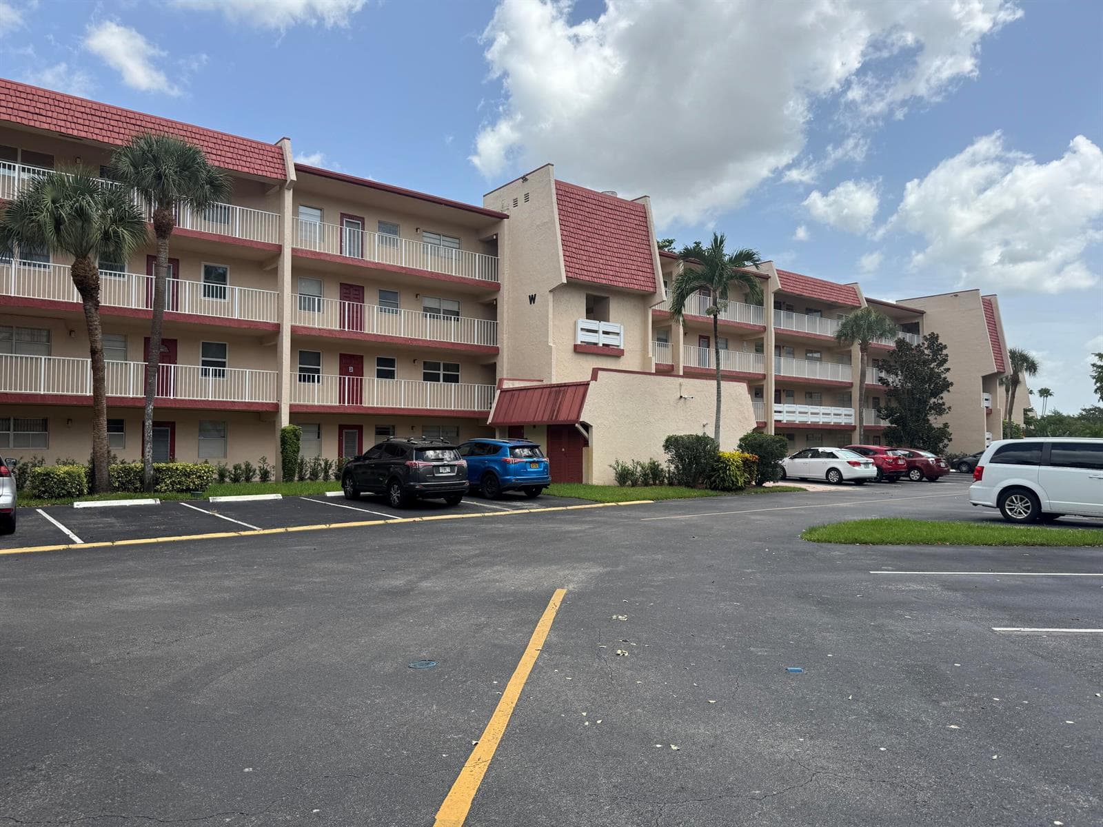 1035 COUNTRY CLUB Drive # 303, Margate FL 33063 - Margate, FL - Photo 1
