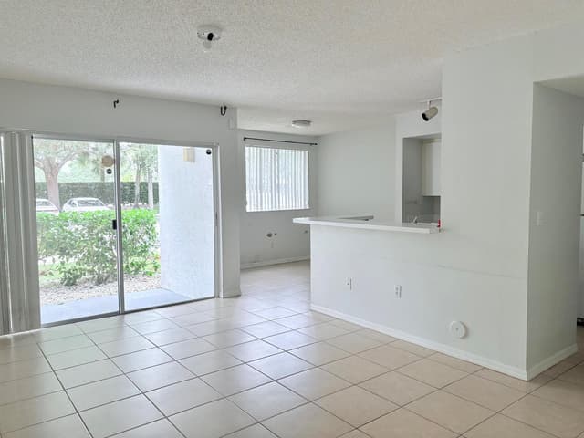 2640 S University Drive S # 127, Davie FL 33328 - Davie, FL - Photo 6