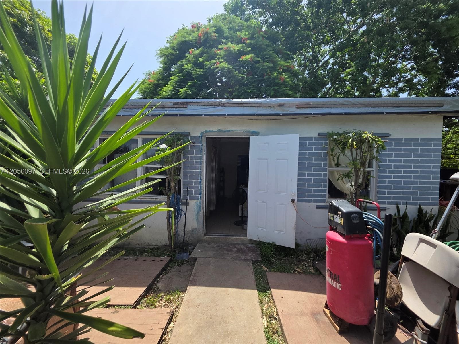 722 SW 3rd Ave, Homestead FL 33030