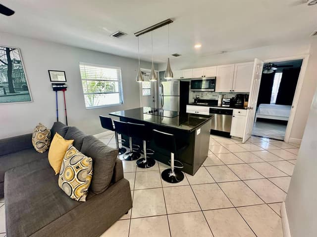 5423 NE 22ND Terrace, Fort Lauderdale FL 33308 - Fort Lauderdale, FL - Photo 7