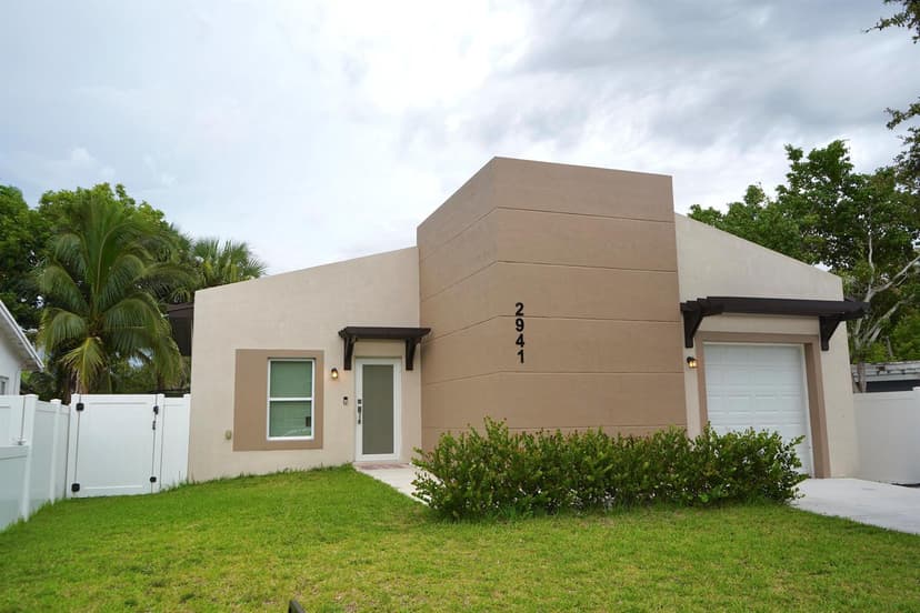 2941 NW 7th Court, Fort Lauderdale FL 33311