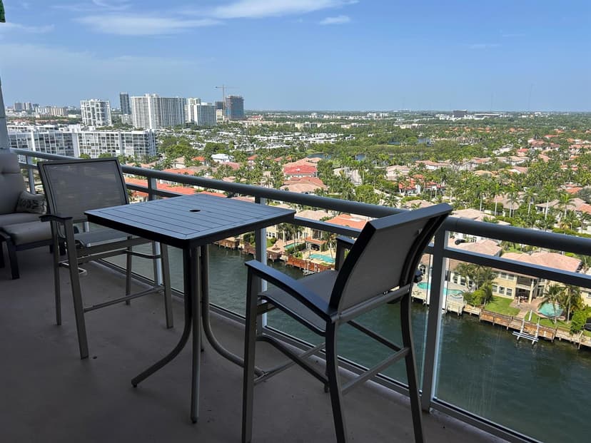 1600 S Ocean Drive, Hollywood FL 33019