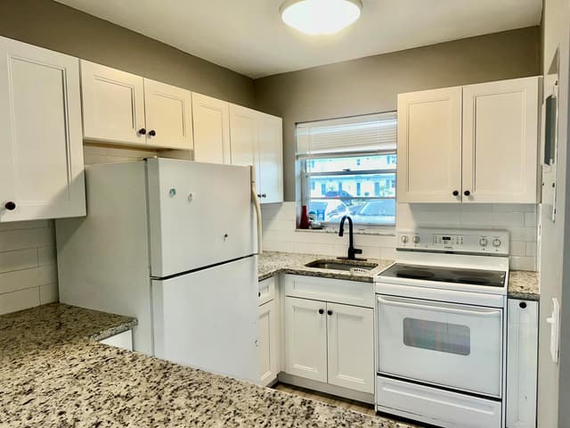 1113 LAKE Terrace # 107, Boynton Beach FL 33426 - Boynton Beach, FL - Photo 3