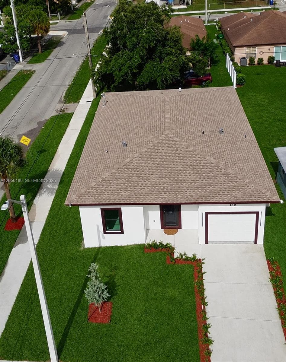 130 NW 28th Ter, Fort Lauderdale FL 33311