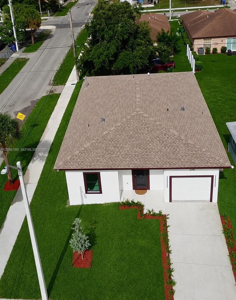 130 NW 28th Ter, Fort Lauderdale FL 33311