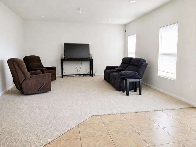 164 Dabou Loop, Belle Glade FL 33430 - Belle Glade, FL - Photo 3