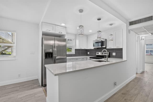 212 Monaco E, Delray Beach FL 33446 - Delray Beach, FL - Photo 3