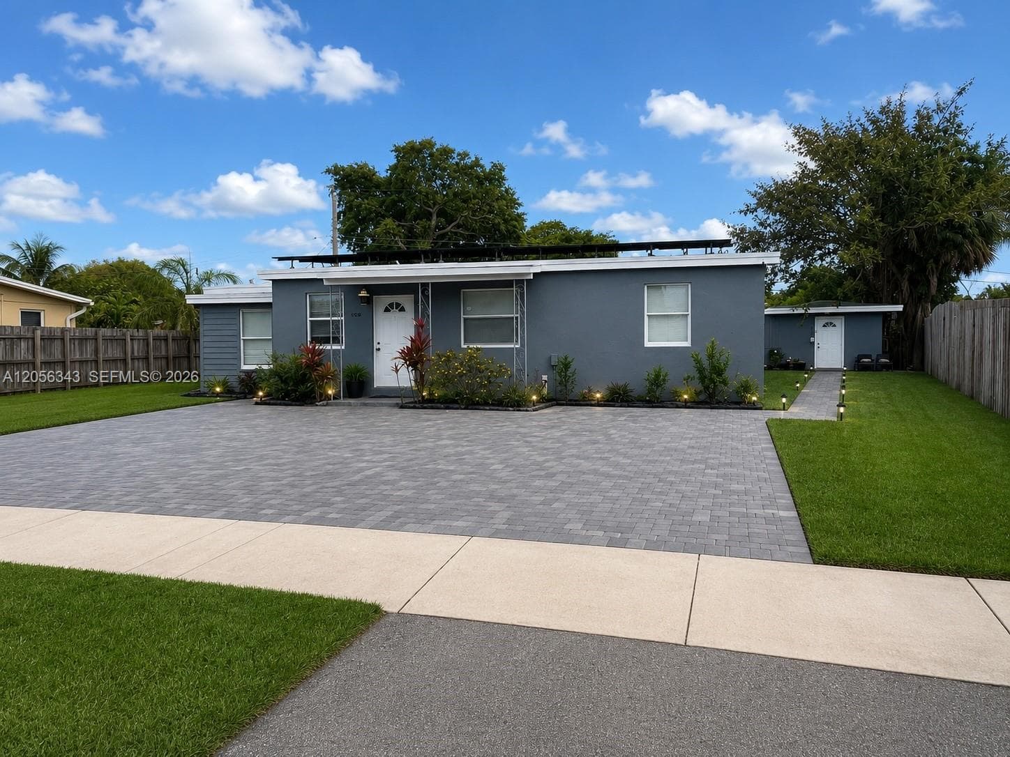 1885 NE 53rd St, Pompano Beach FL 33064 - Pompano Beach, FL - Photo 1
