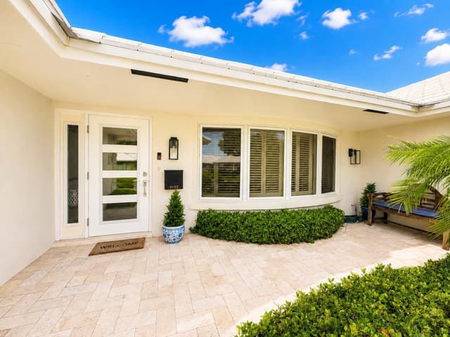 1111 SW Pepperridge Terrace, Boca Raton FL 33486 - Boca Raton, FL - Photo 4
