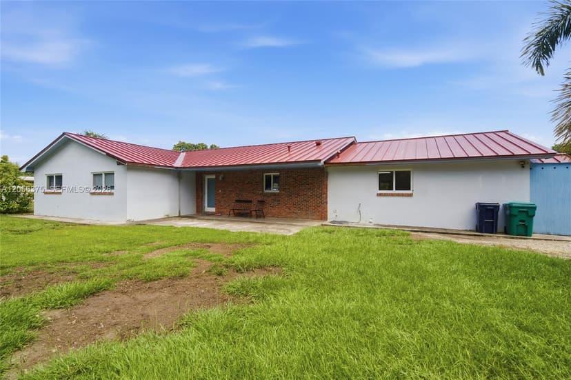 19501 SW 236th St, Homestead FL 33031