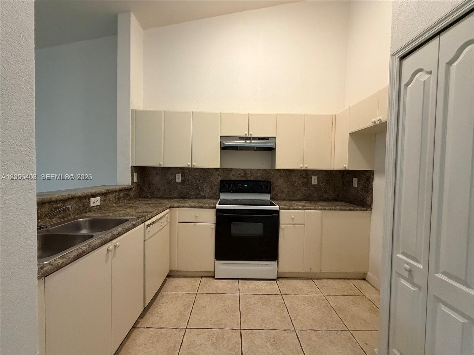 1661 SE 28th St # 204, Homestead FL 33035 - Homestead, FL - Photo 1
