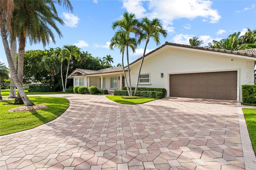 18 Eleuthera Drive, Ocean Ridge FL 33435