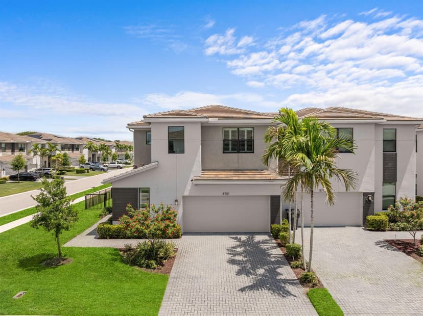 8781 CORVUS Drive, Lake Worth FL 33467
