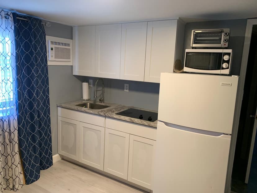 4878 NE 15TH Avenue, Pompano Beach FL 33064