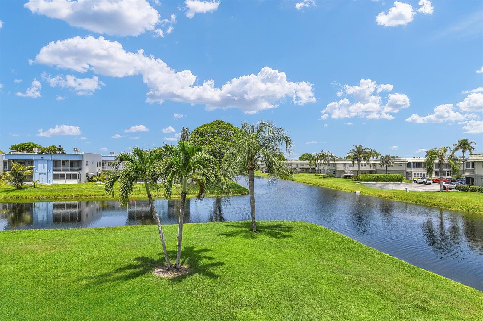 359 Saxony Trail # H, Delray Beach FL 33446