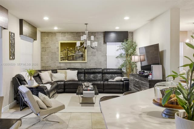 8870 NW 99th Path, Doral FL 33178 - Doral, FL - Photo 6
