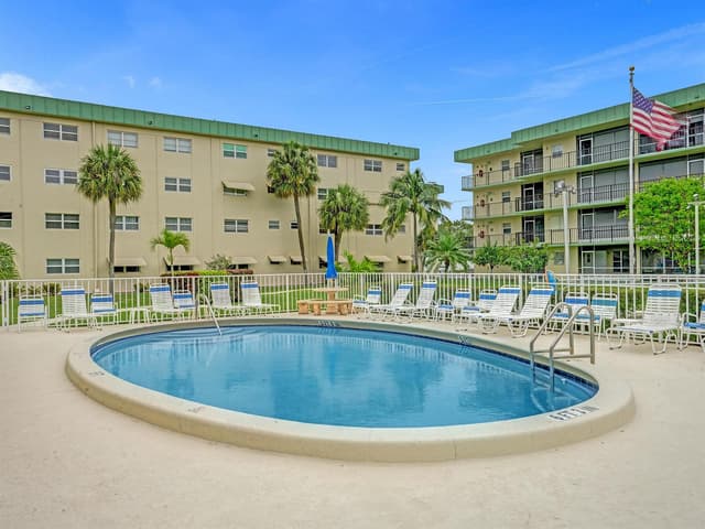 810 SE 7TH Street # 207, Deerfield Beach FL 33441 - Deerfield Beach, FL - Photo 3