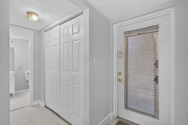 1030 Country Club Drive # 205, Margate FL 33063 - Margate, FL - Photo 3