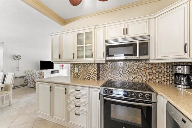 220 Kings Point Drive # 210, Sunny Isles Beach FL 33160 - Sunny Isles Beach, FL - Photo 6