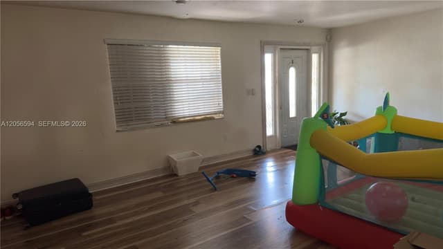 760 W 23rd St, Hialeah FL 33010 - Hialeah, FL - Photo 7