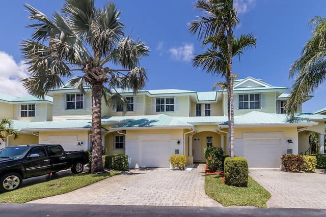 117 Barefoot Cove, Hypoluxo FL 33462 - Hypoluxo, FL - Photo 3