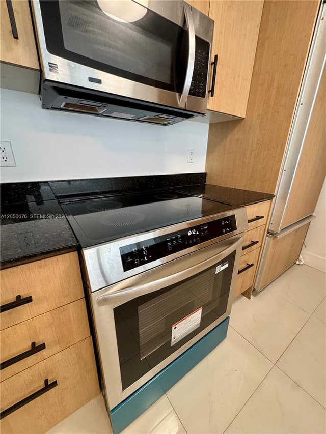 10275 Collins Ave # 316, Bal Harbour FL 33154 - Bal Harbour, FL - Photo 6