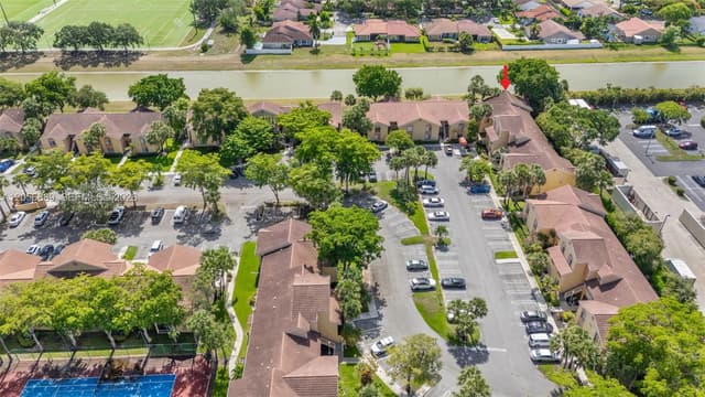 927 Coral Club Dr # 927, Coral Springs FL 33071 - Coral Springs, FL - Photo 2