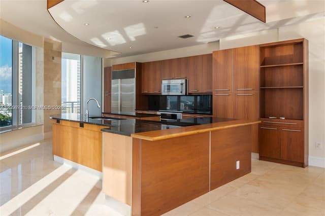 901 Brickell Key Blvd # 3004, Miami FL 33131 - Miami, FL - Photo 2