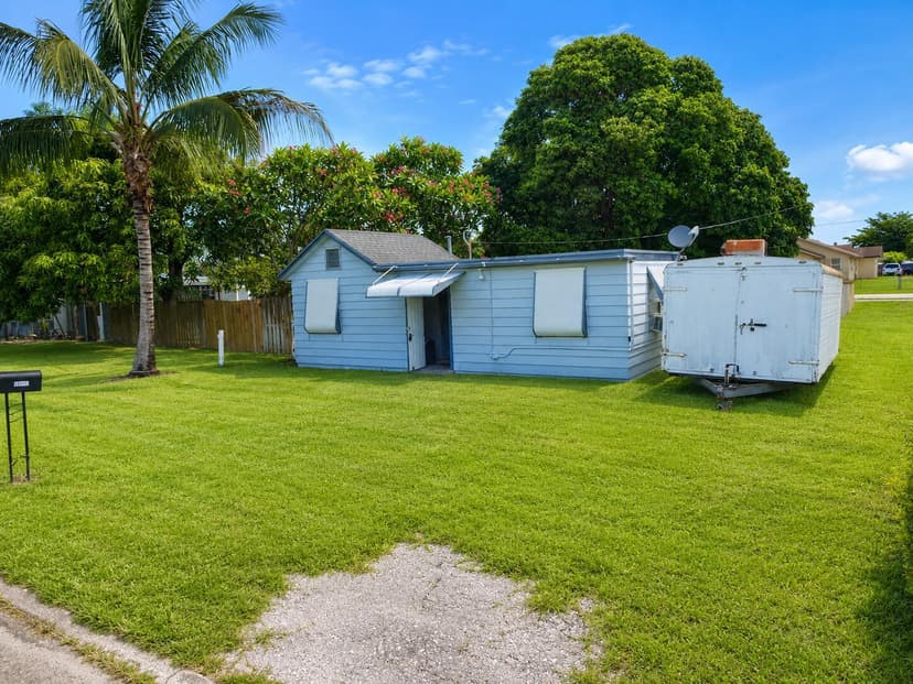 1198 Tangelo Avenue, West Palm Beach FL 33406