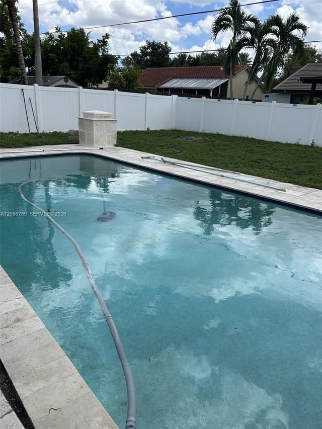 5240 SW 10th Ct, Plantation FL 33317 - Plantation, FL - Photo 2