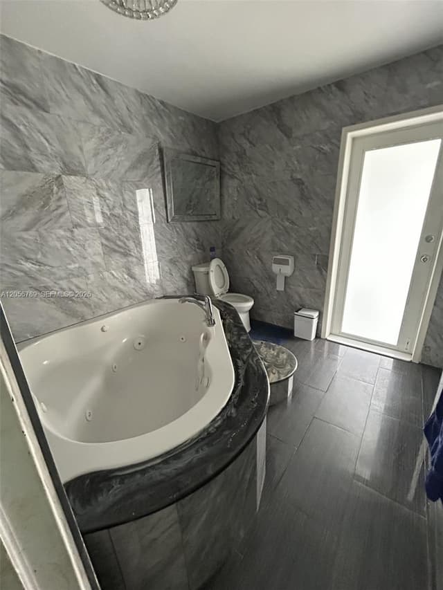 5240 SW 10th Ct, Plantation FL 33317 - Plantation, FL - Photo 6
