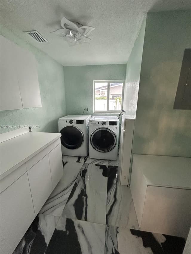 5240 SW 10th Ct, Plantation FL 33317 - Plantation, FL - Photo 3