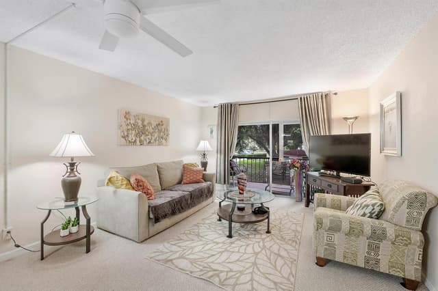 8990 S Hollybrook Boulevard # 209, Pembroke Pines FL 33025 - Pembroke Pines, FL - Photo 7
