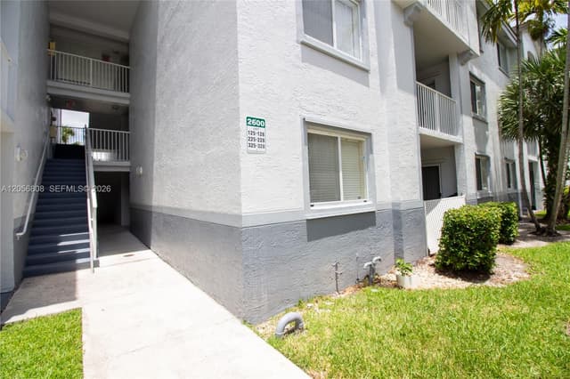 2600 S University Dr # 228, Davie FL 33328 - Davie, FL - Photo 2