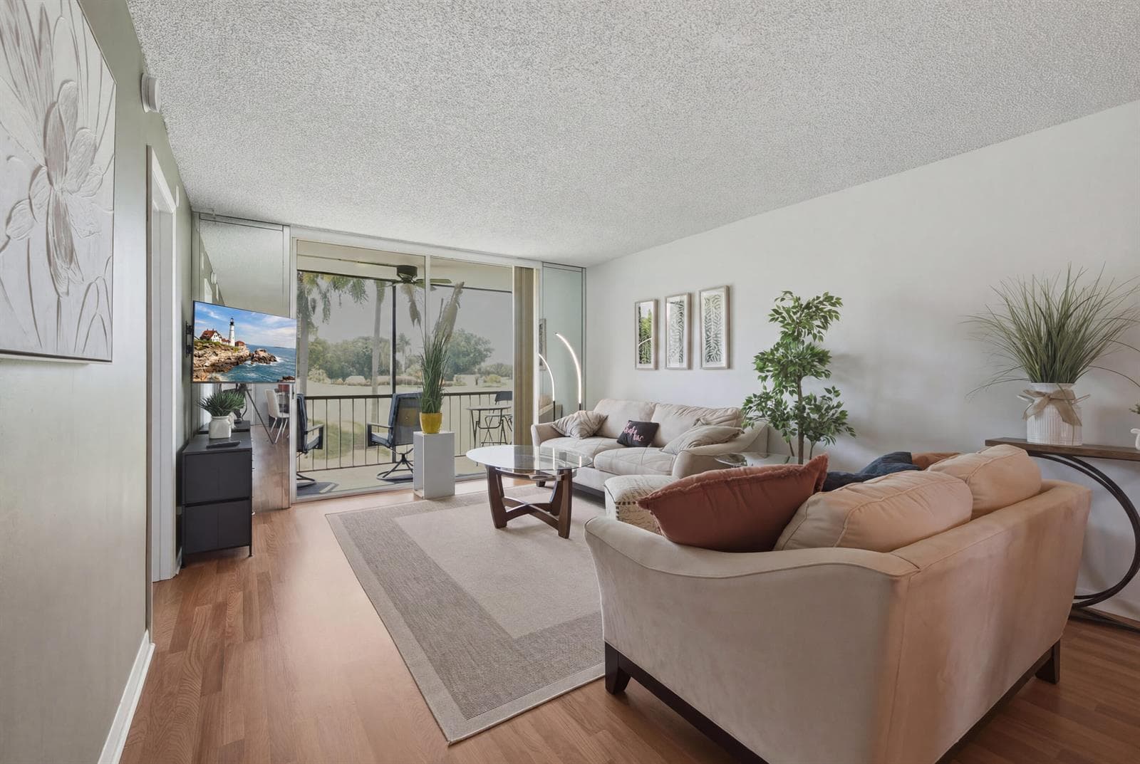 9823 S Hollybrook Lake Drive # 206, Pembroke Pines FL 33025 - Pembroke Pines, FL - Photo 1