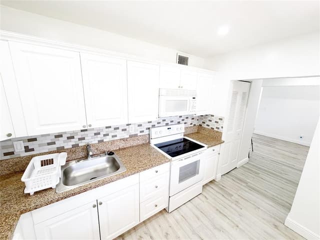 2710 Riverside Drive # A, Coral Springs FL 33065 - Coral Springs, FL - Photo 6
