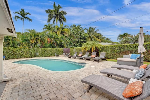 1245 NE 17TH Way, Fort Lauderdale FL 33304 - Fort Lauderdale, FL - Photo 3